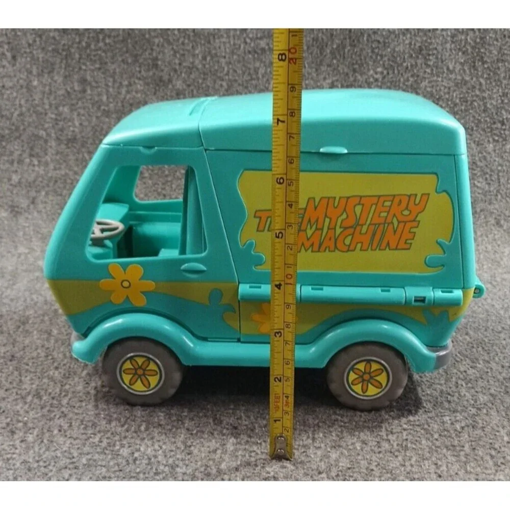 Hanna Barbera Scooby Doo The Mystery Machine Van Unfolds by Character Options